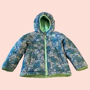 The North Face Kids Blue & Green Butterfly-Print Puffer Jacket